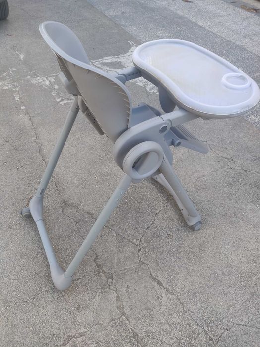 Cadeira de bebe para refeição