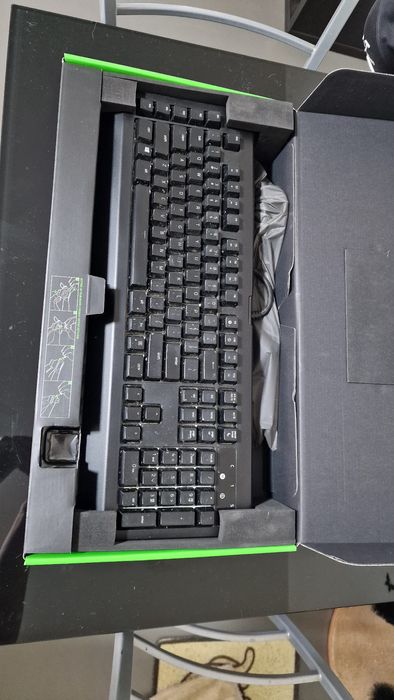 Razer BlackWindow Chroma v2