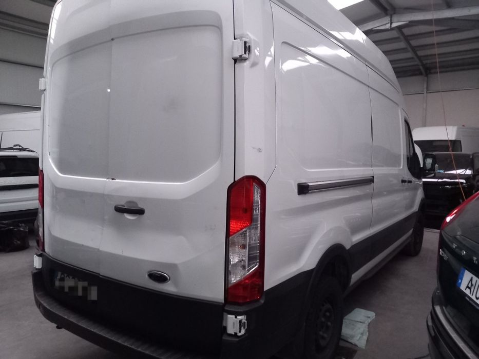 Ford e-Transit elétrica 2024