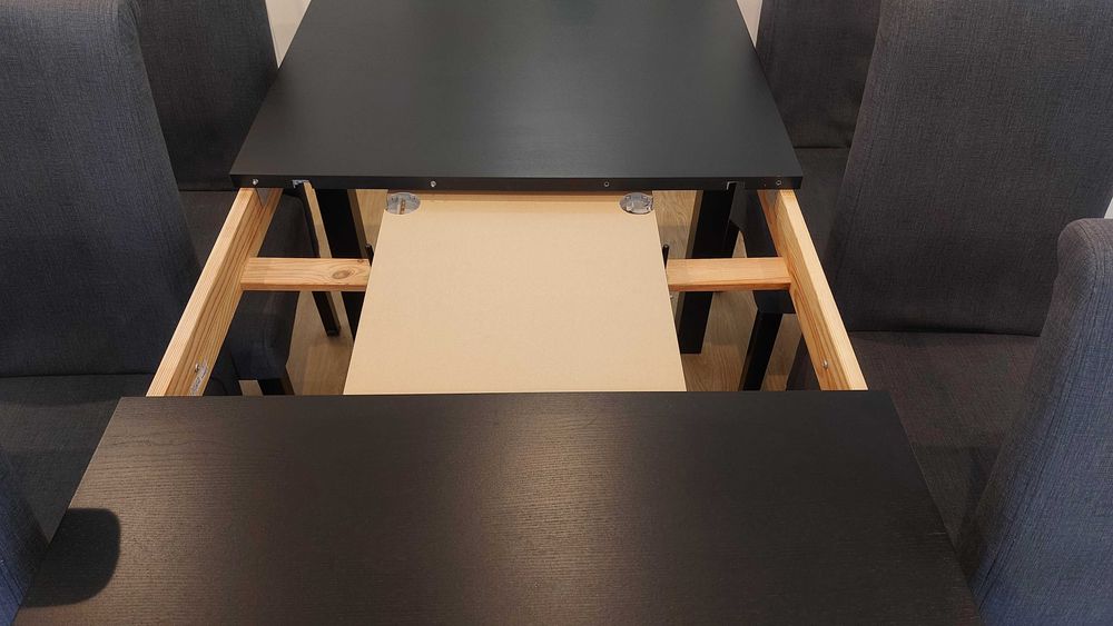 Mesa Jantar extensível Ikea 140-220cm com 6 cadeiras