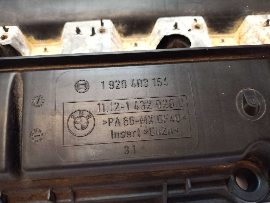 BMW E38 E39 E46 Pokrywa zaworów klawiatury M52 M54