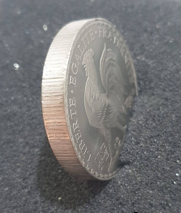 Round 1 Onça Titanium puro