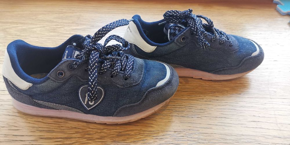 Sapatilha/Ténis - Pepe Jeans - Tamanho 35 (calça pouco)