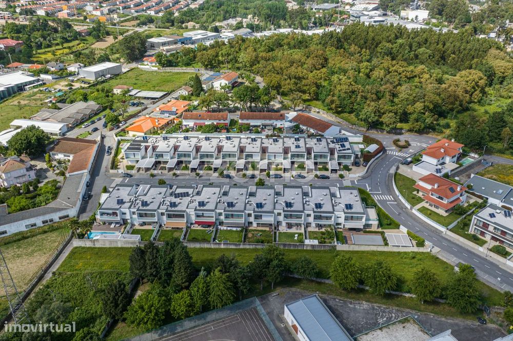 Moradia T5 em Palmeira, Braga