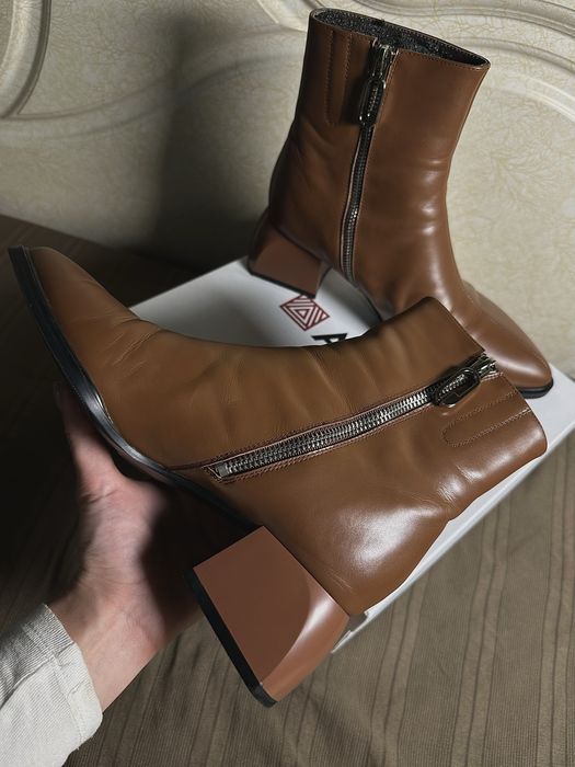 Жіночі ботильйони