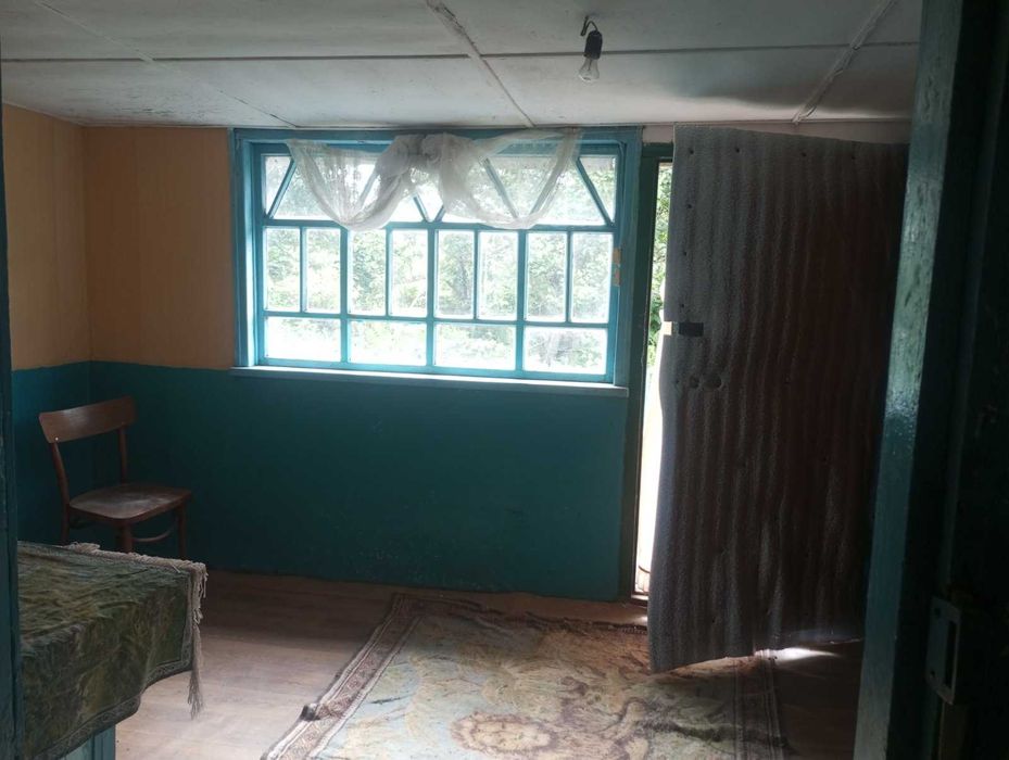 Продам затишний Будинок в центрі села ціна договірна