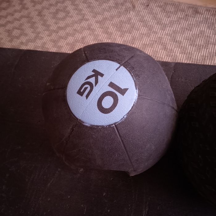 Bola medicinal com pegas 10 kg