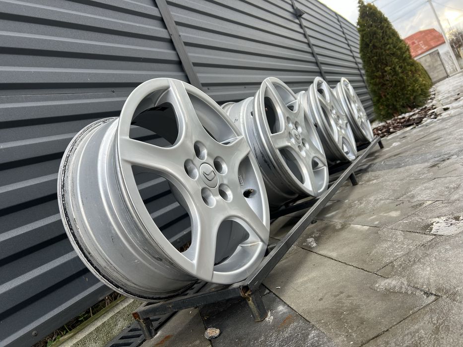 Диски 16R 5x114.3 6.5J ET42  Nissan Mazda Toyota Kia Renault Hyndai