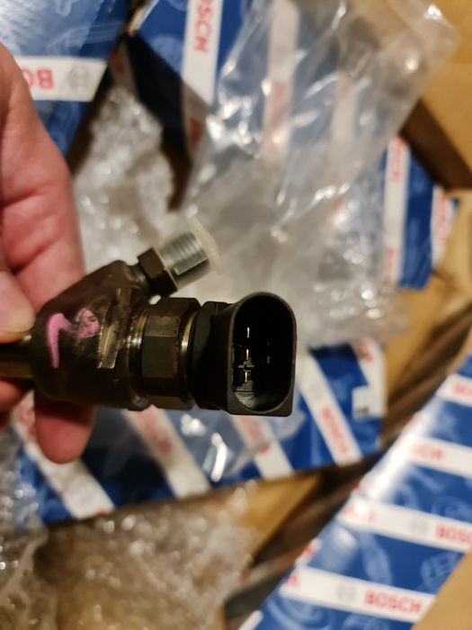 BOSCH wtryskiwacze wtryski bmw seria 3 rocznik 2019 diesel 2.0