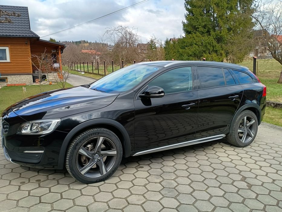 Volvo V60 Cross Country