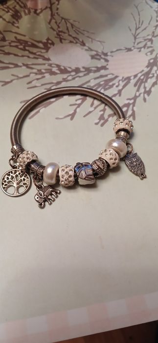 Продам браслет пандора