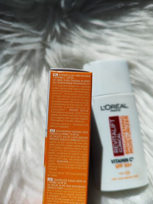 Krem z filtrem L'Oreal Revitalift Clinical SPF50 z witaminą C