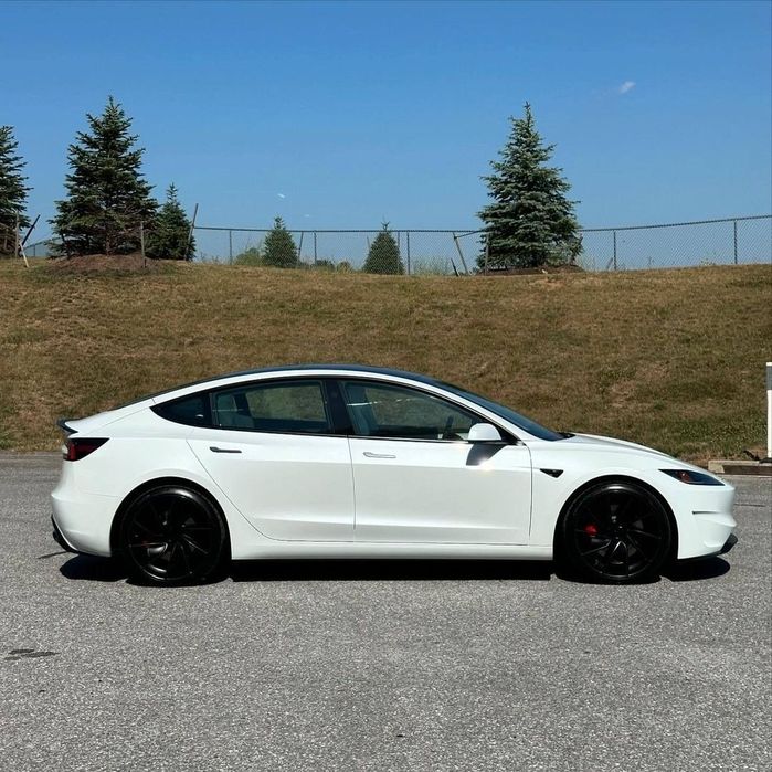 TESLA MODEL 3  aluga-se/ Carro para Locação