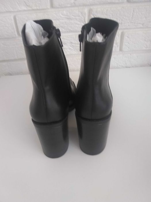 Nowe czarne botki H&M rozmiar 42
