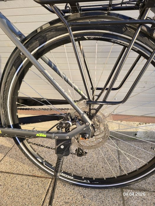 KTM Saragossa Street TREKKING