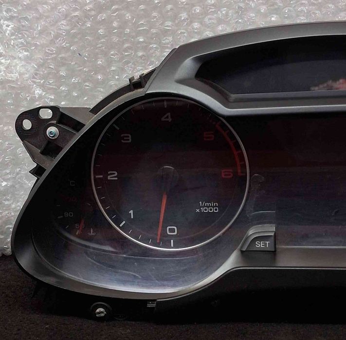 Quadrante / Painel de Instrumentos 8K0920930D - AUDI A4 B8