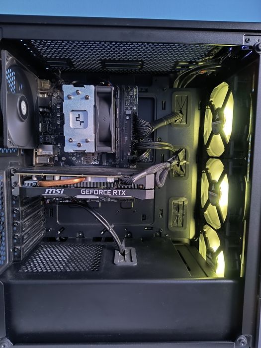 Komputer i7 9700f, RTX 2060, 16 GB RAM
