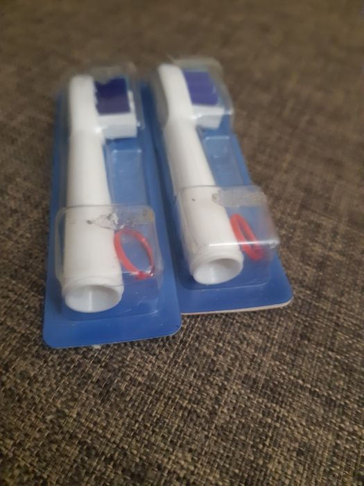 2 wkłady do Szczoteczek Oral-B nowe podstawowe