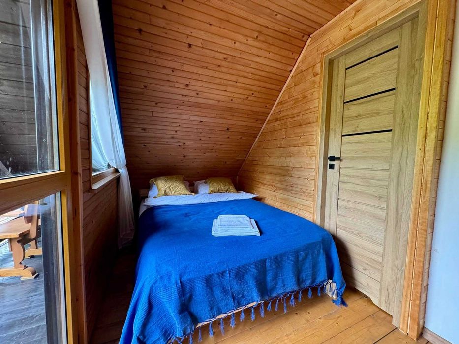 BIAŁY DOMEK – mały domek dla 9 osób z sauną, balią oraz jacuzzy