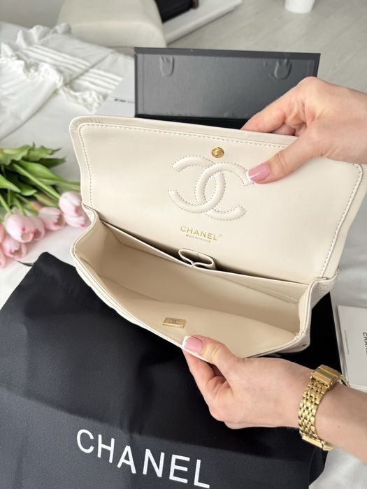 Сумка Chanel Beige бежева | фурнітура срібна, біле/звичайне золото