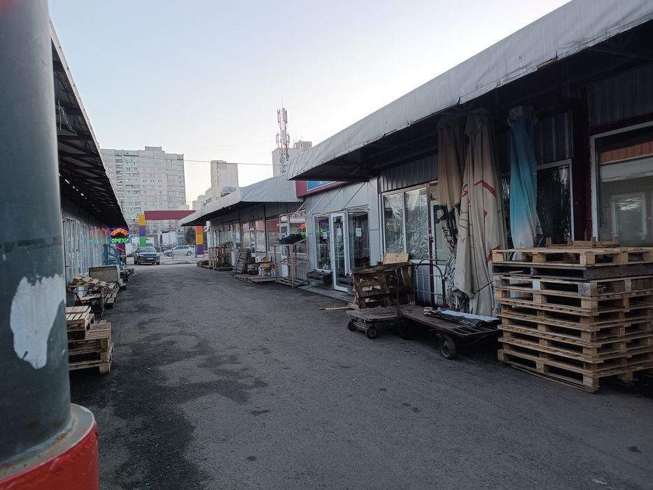 Продається магазин 37.5 м2 за 21000$
