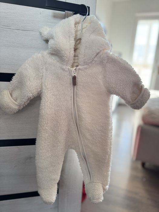 Дитячі речі на дівчинку