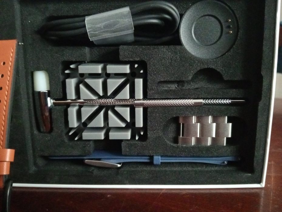 Caixa e acessórios relógio ScanWatch  Horizon Withings