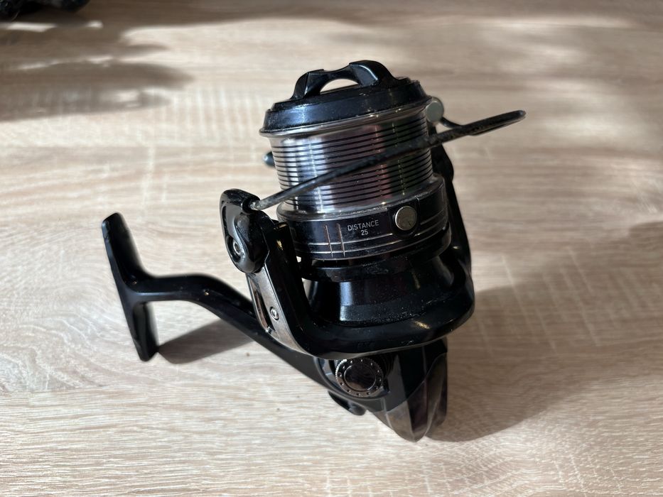 Kolowrotek Daiwa n zon distance 25