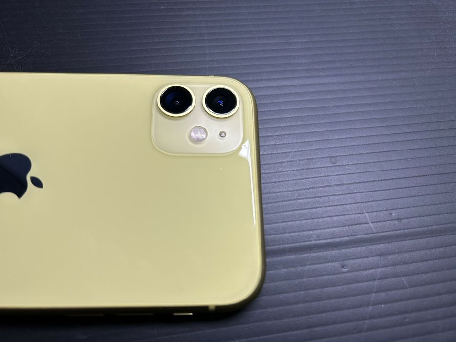 Айфон Iphone 11 в ідеальному стані