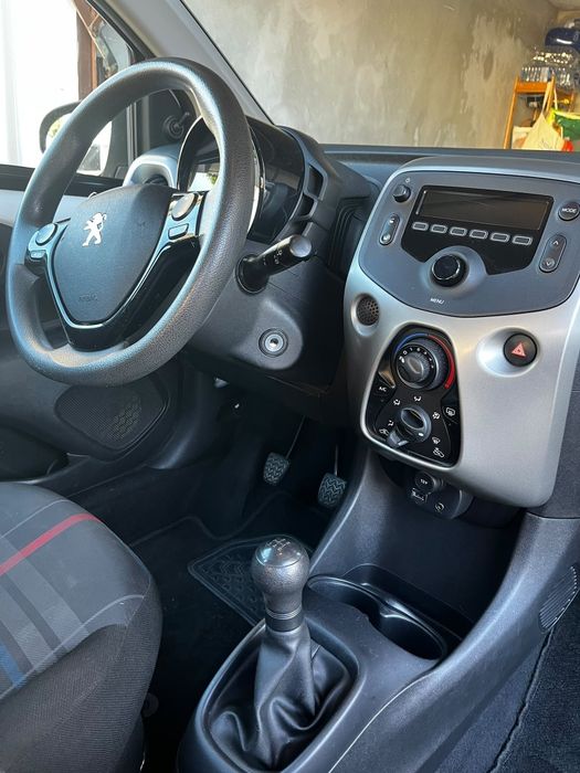 Peugeot 108 1.0 VTi Active | 2015 | 100.000 km | 5 Portas | Excelente Estado