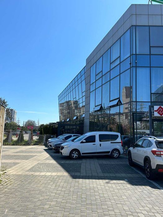 Аренда офисного помещения 320м2 фасад Киевский район Вузовский