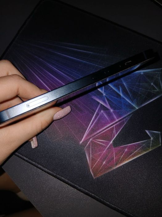 продам айфон 13 на 128 гб