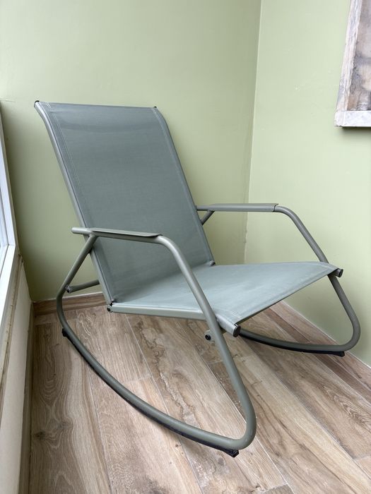 Cadeirão baloiço metal verde kaki Lyco Naterial