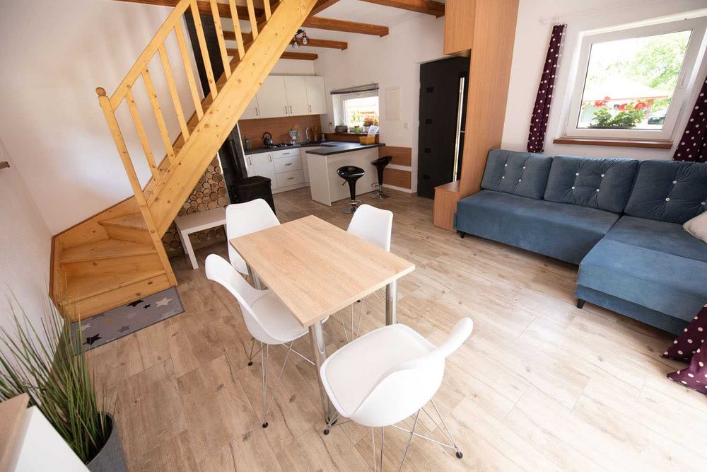 DOM całoroczny wynajem HARBUTOWICE BALIA marzec 10-27 wolne