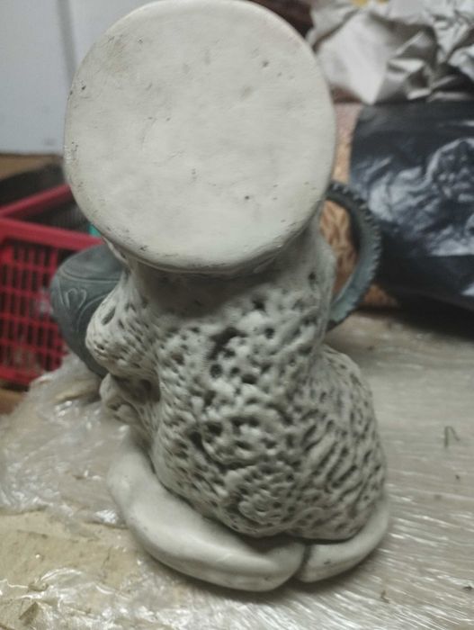 Busto/peça em oiça