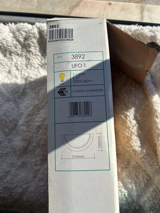 Aplique / candeeiro de parede *novo*