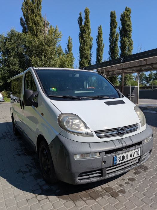Opel Vivaro 1,9 dci/6мкпп авто без питань