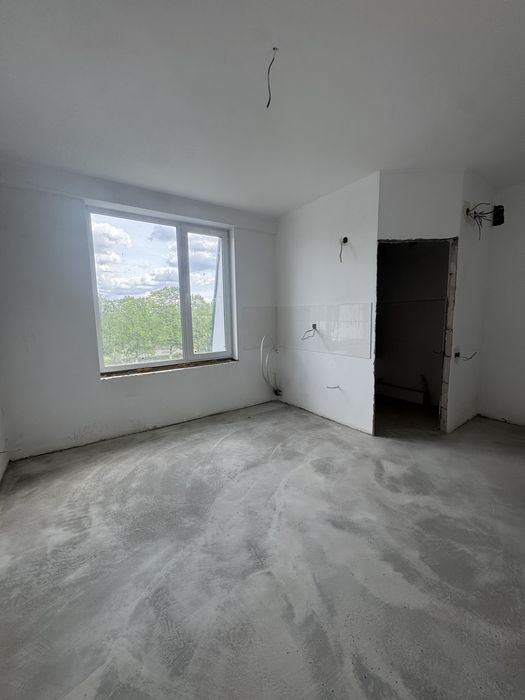 Будинок під комерційну діяльність. Житомирська траса.