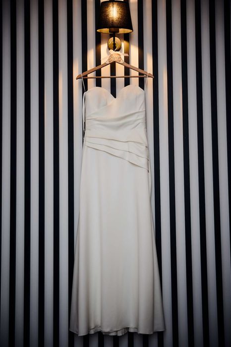 Suknia ślubna jedwabna satyna odpinany tren na pasku bolerko