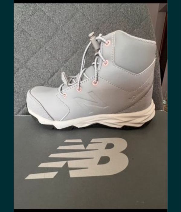 New Balance kozaki 30