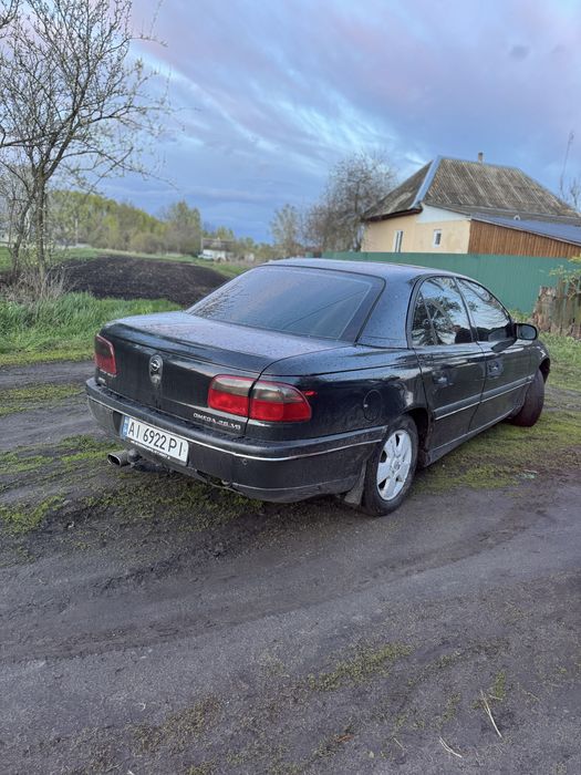 Продам Опель Омега б 2.5  V6 газ бензин