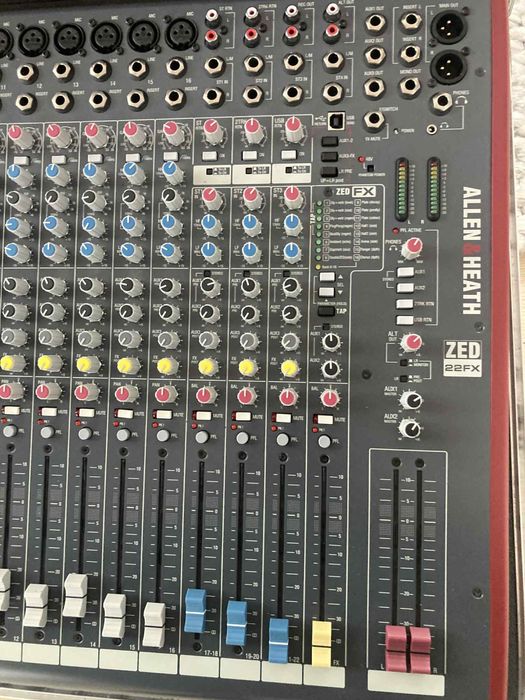 Allen&heath  zed 22 fx