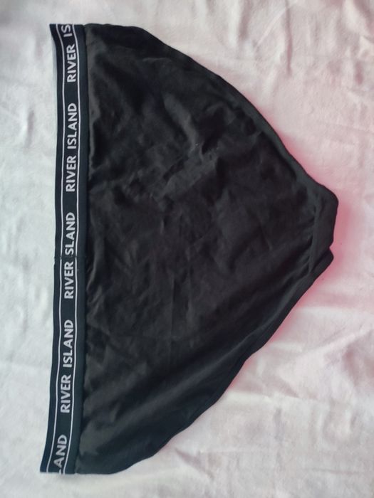 Nowe czarne majtki marki River Island w rozmiarze 48-50
