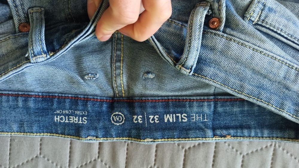 Чоловічі фірмові джинси 32/32