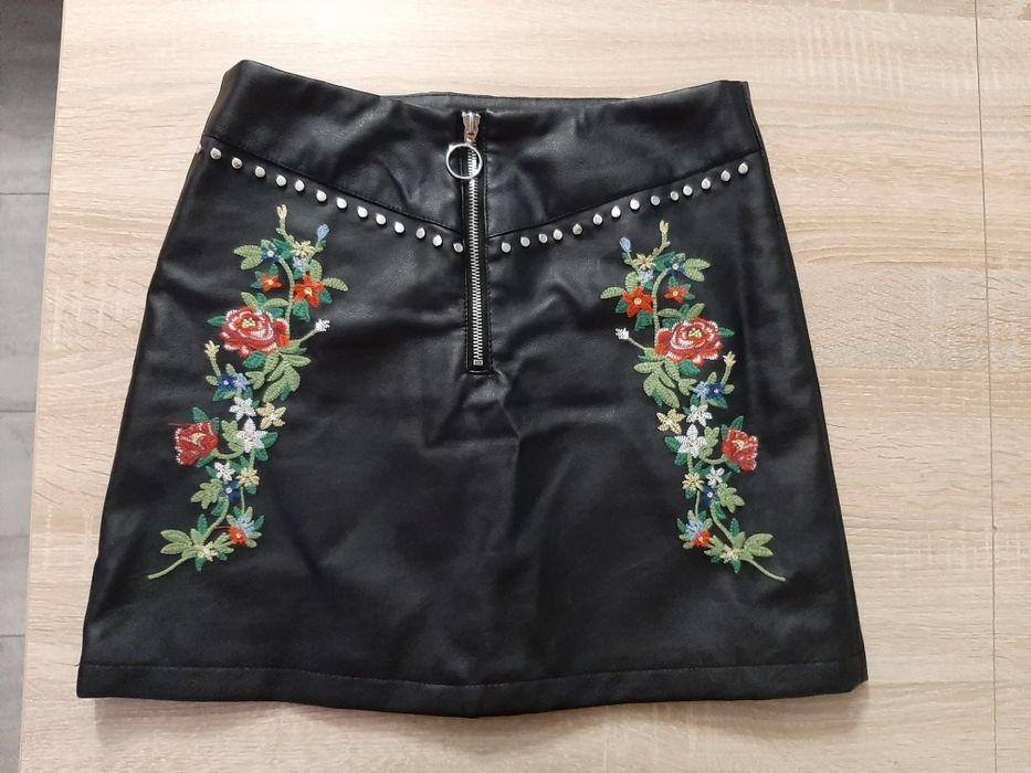 Spódnica skórzana RESERVED stan b.dobry