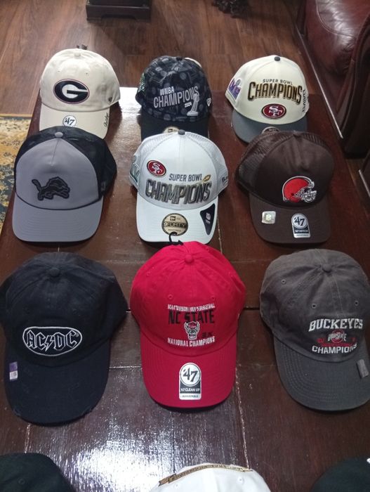 Фірмові бейсболки.NBA,NFL