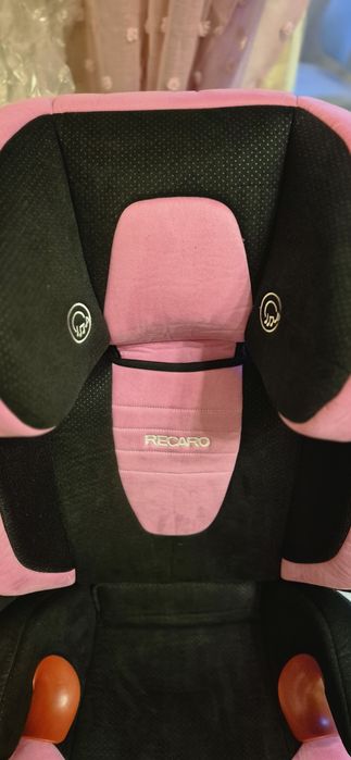 Автокрісло  3 до  12 років Recaro Monza  nova ізофікс