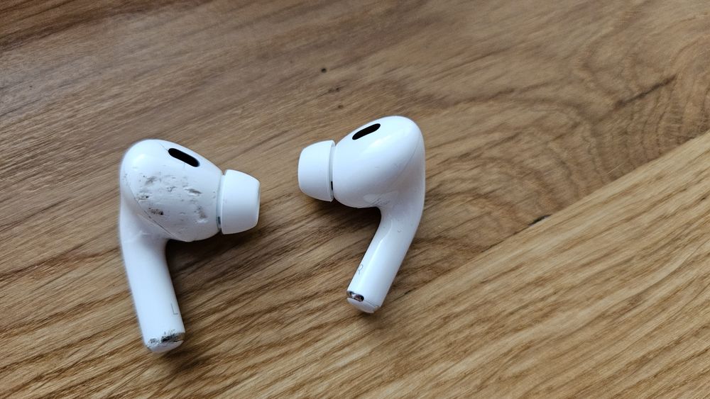 Słuchawki dokanałowe APPLE AirPods Pro II Biały (Etui z USB-C)