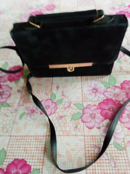 Продам телефон в хорошем состоянии