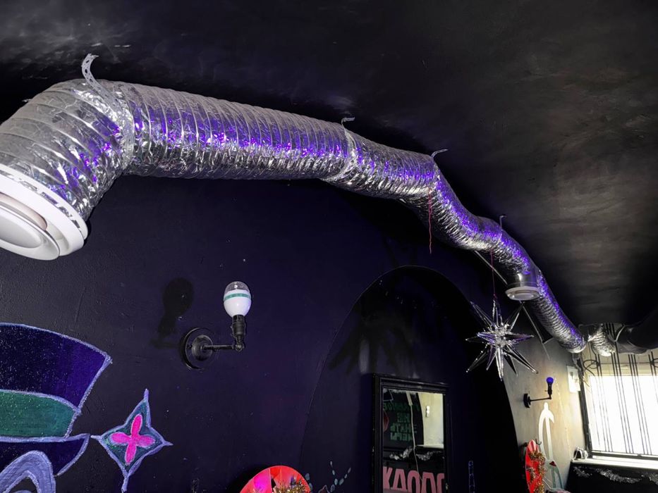 Вытяжка с мотором